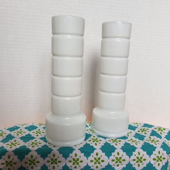 2 Vintage Milk Glass Stars and Bars Vase, Ribbed Bud Vase - Picture 5 of 9